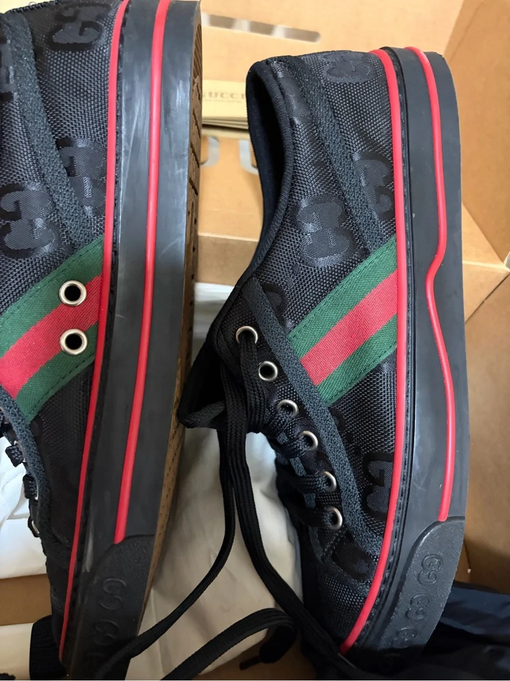 Gucci Black Low-Top Sneakers with Red & Green Web Stripe